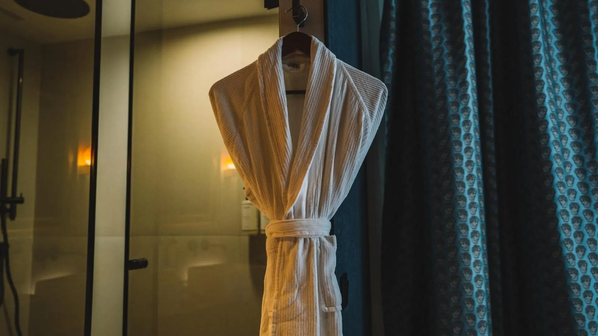****  Hotel Pinar Plaza Madrid Spain