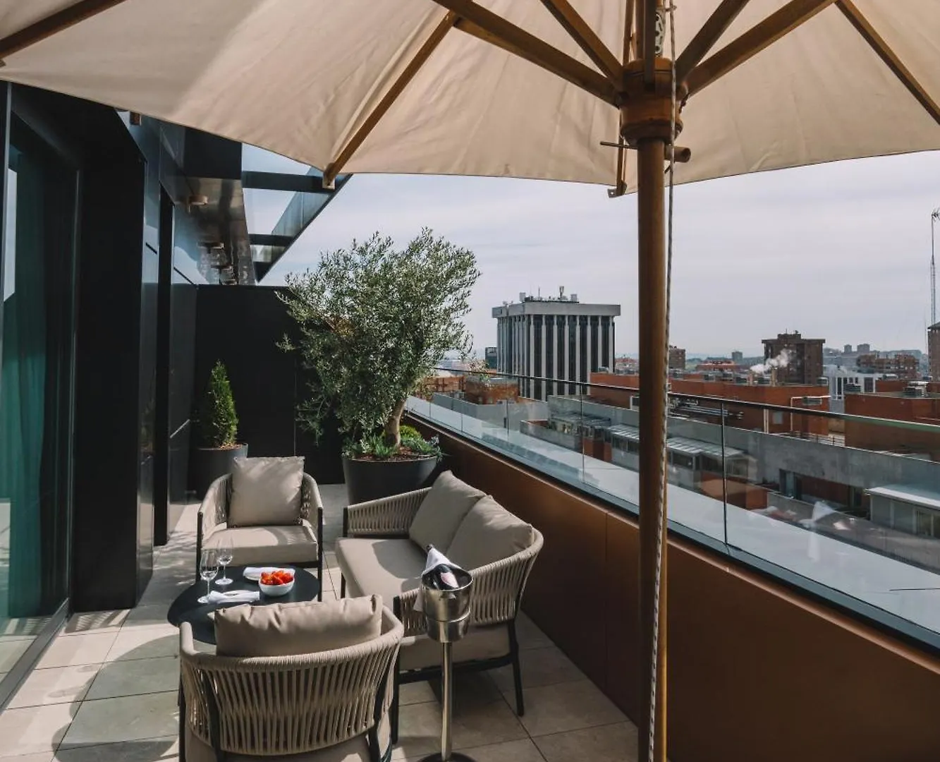 ****  Hotel Pinar Plaza Madrid Spain