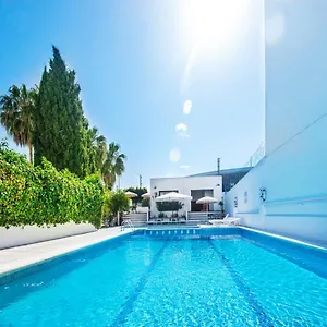 https://hostal-tarba-sant-antoni-de-portmany-ibiza.ibizaislandhotels.net
