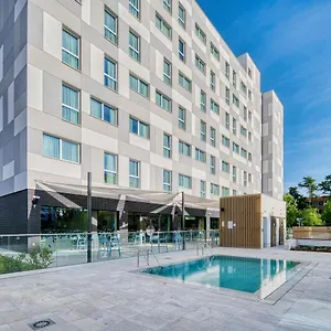 3* Hotel Express - - Airport By Ihg