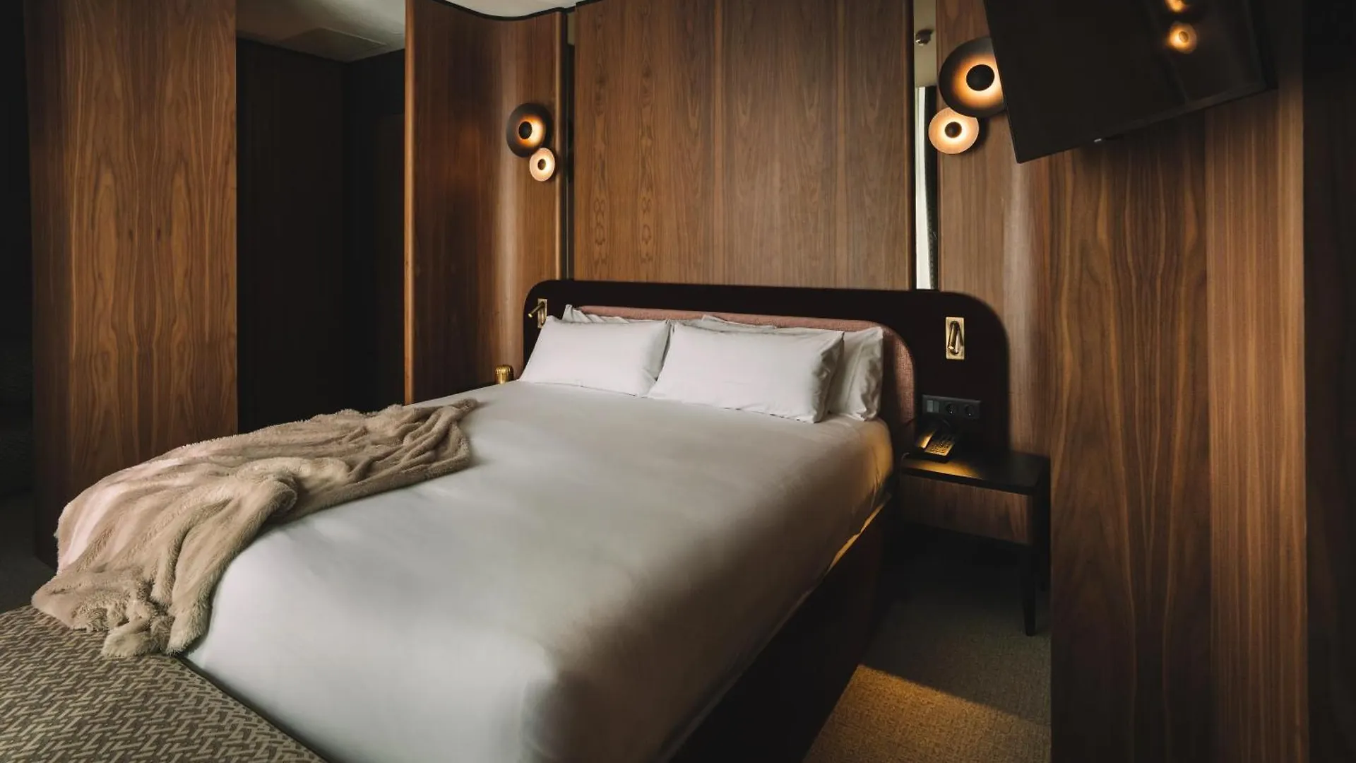 ****  Hotel Pinar Plaza Madrid Spain